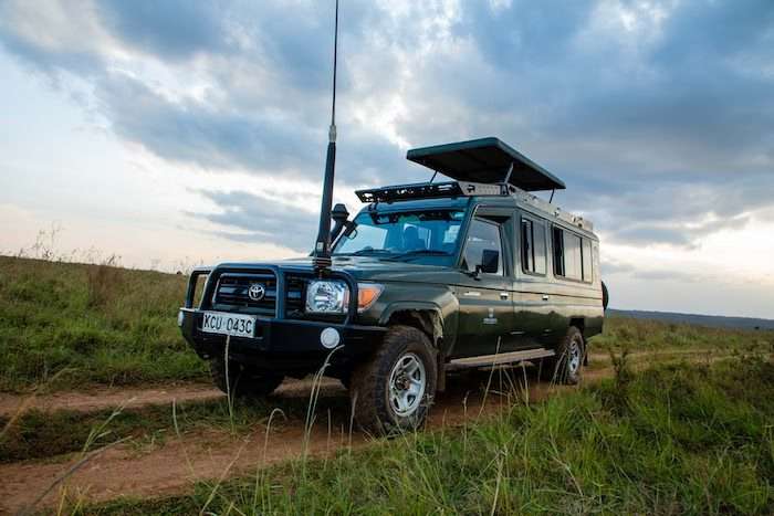 Off-road jeep safari in Kenya and Tanzania